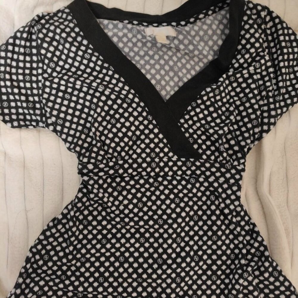 Women's Black and White Shirt